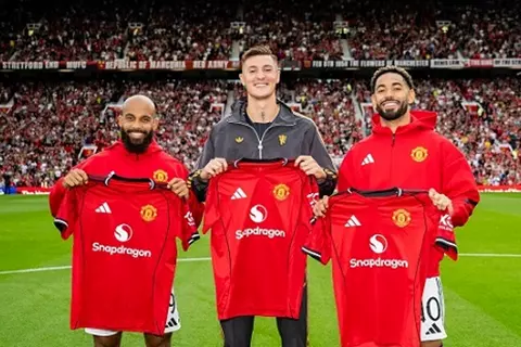 بظهور الصفقات الجديدة.. مانشستر يونايتد يفوز أمام فيورنتينا وديًا